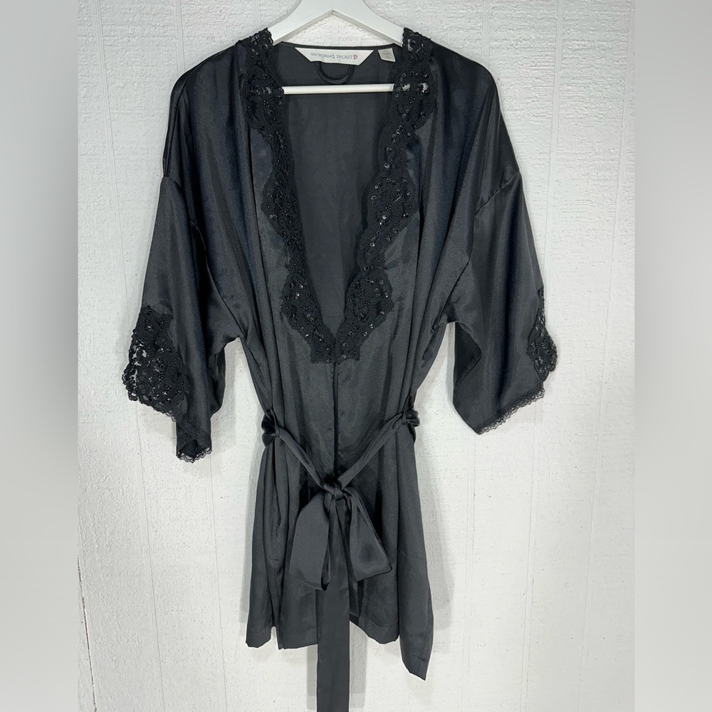 Victoria’s Secret vintage lace embellished robe OS